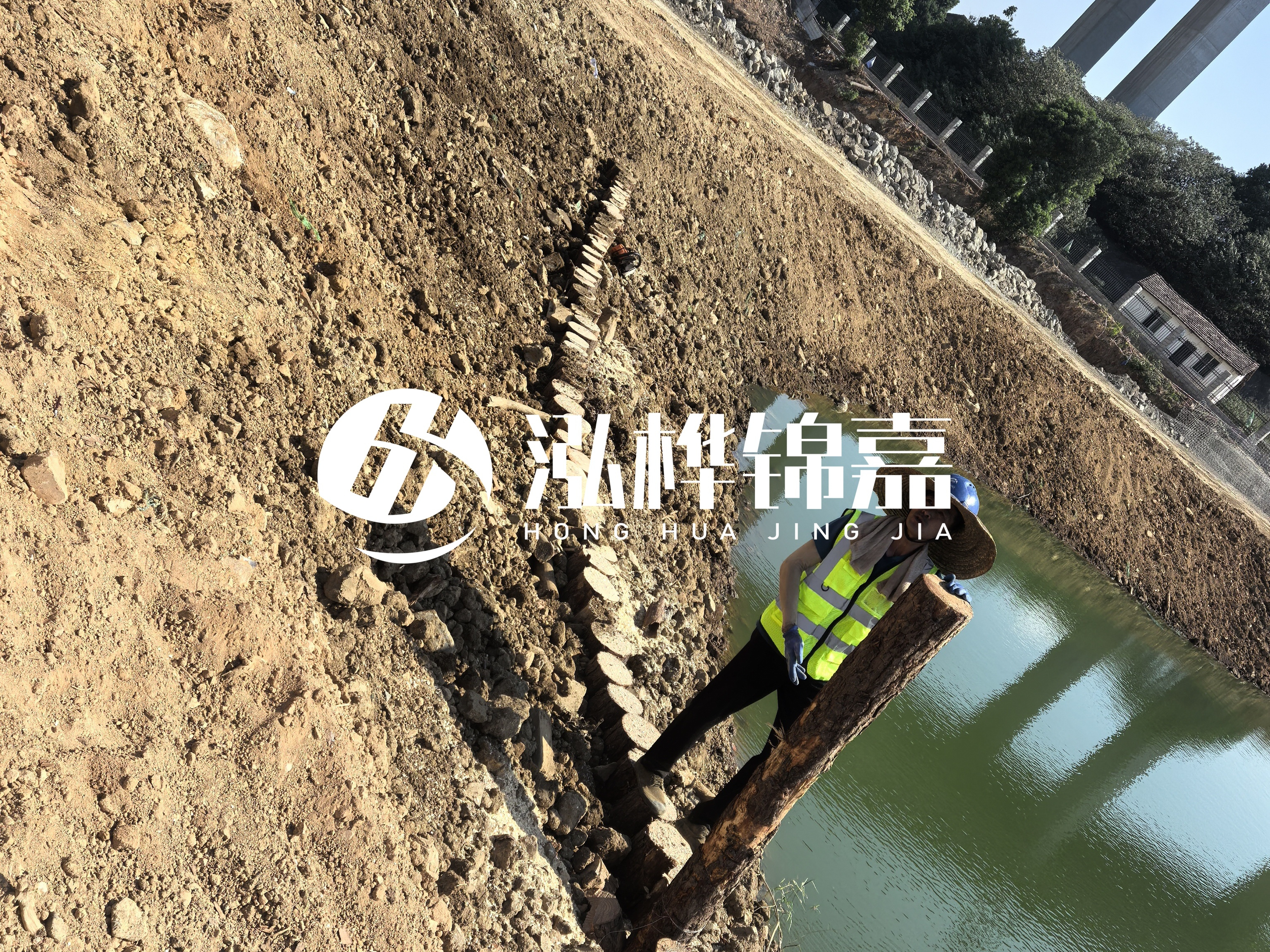 河邊打木樁有什么作用-河道打木樁可以保護河道周邊農田？